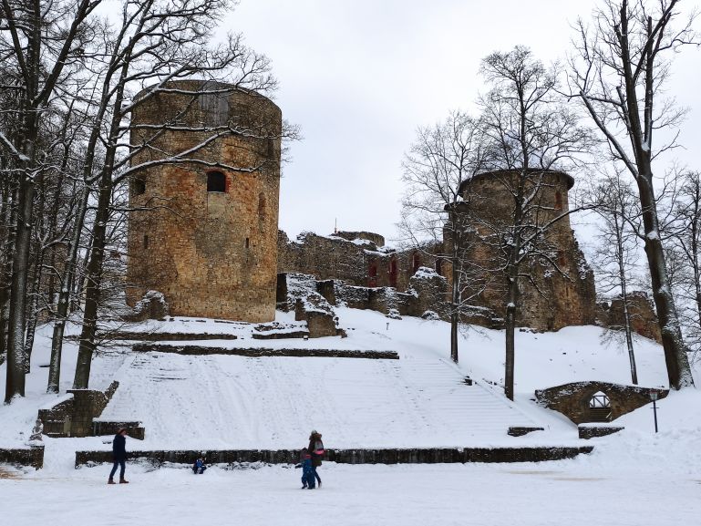 Замок в Цесисе Латвия