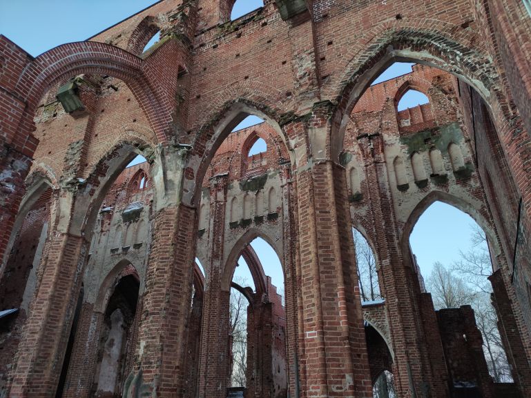 Руины Тартуского собора