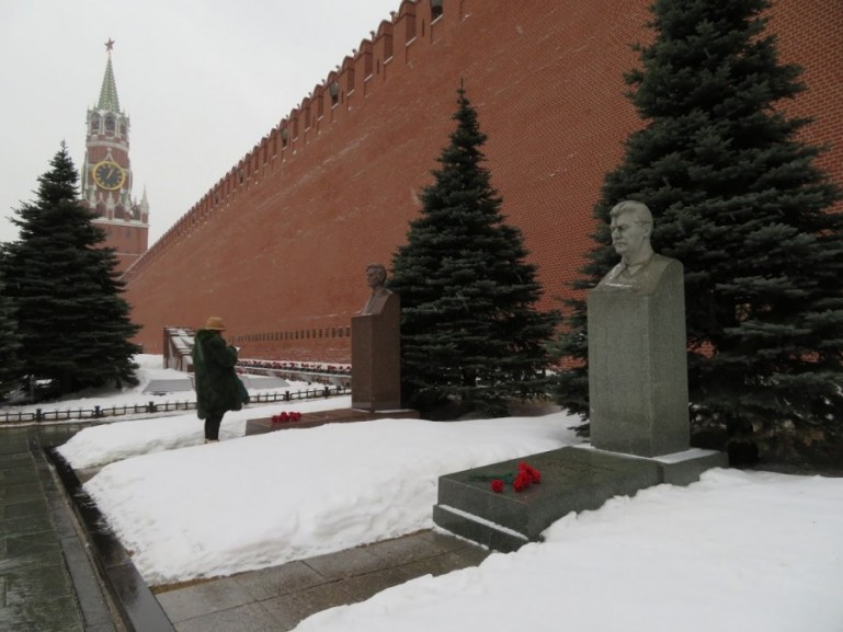 Necropolis wall at the Red Square in Moscow