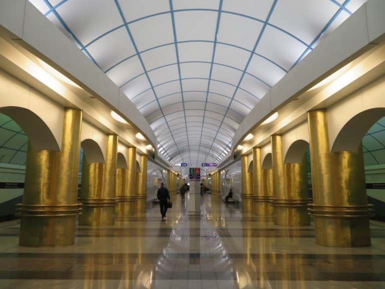 Станция метро «Международная» в туре по метро Санкт-Петербурга