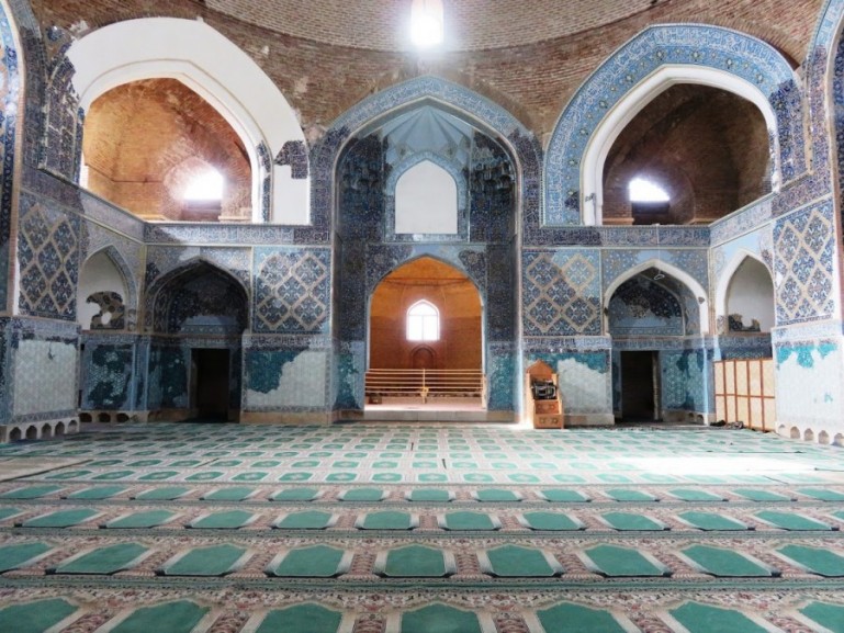 интерьер голубой мечети в Тебризе