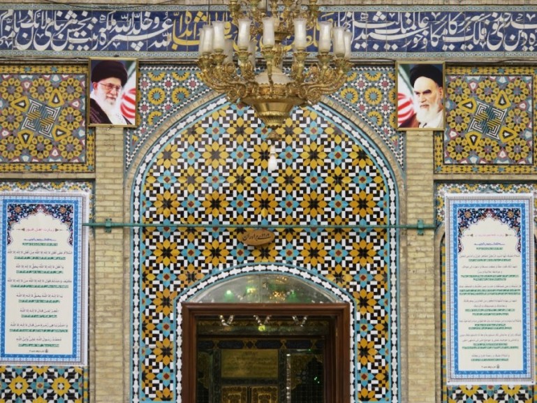 Храм имамзаде Зейда на большом базаре в Тегеране