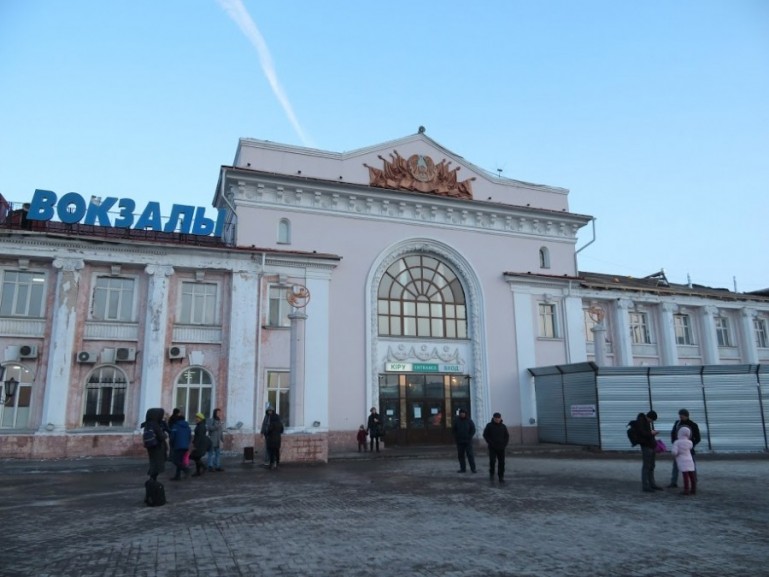 Железнодорожный вокзал в Караганде Казахстан
